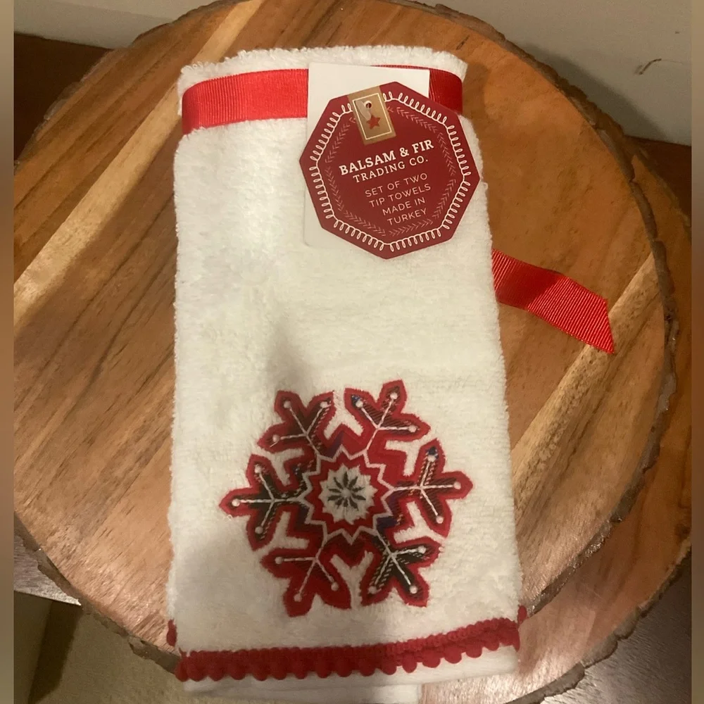 NWT Cotton Christmas SnowflakeTip Towel Set 🎄